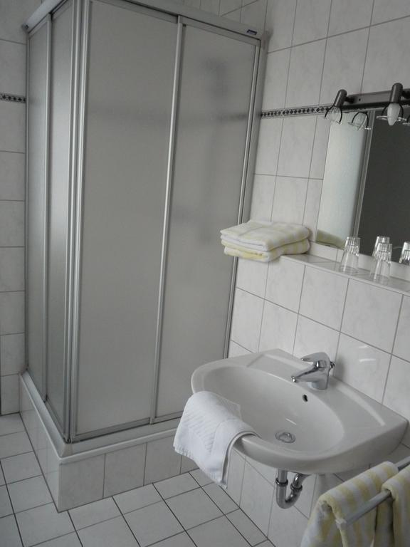 Westfaelischer Hof Lügde Extérieur photo